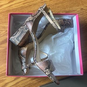 Brand New pair of Vince Camuto Winderly shoe